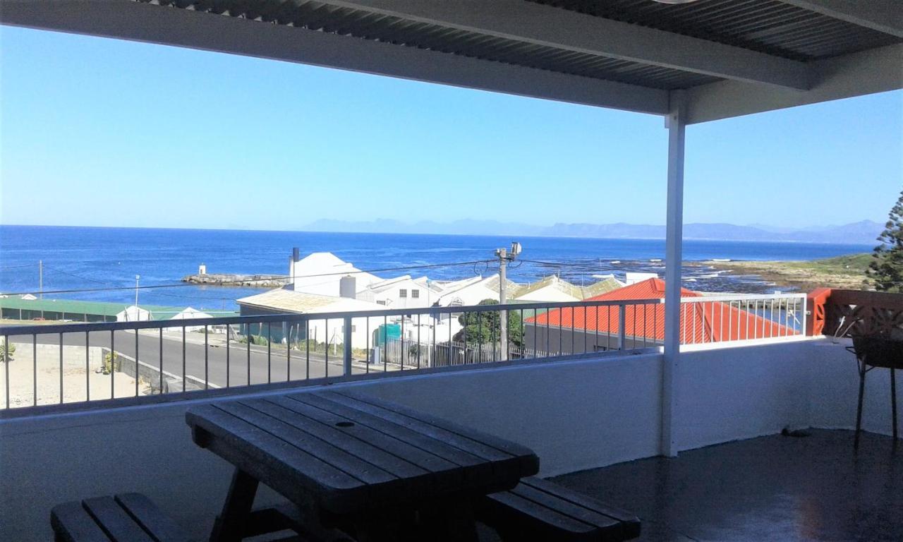 Oom Piet Accommodation Gansbaai Extérieur photo