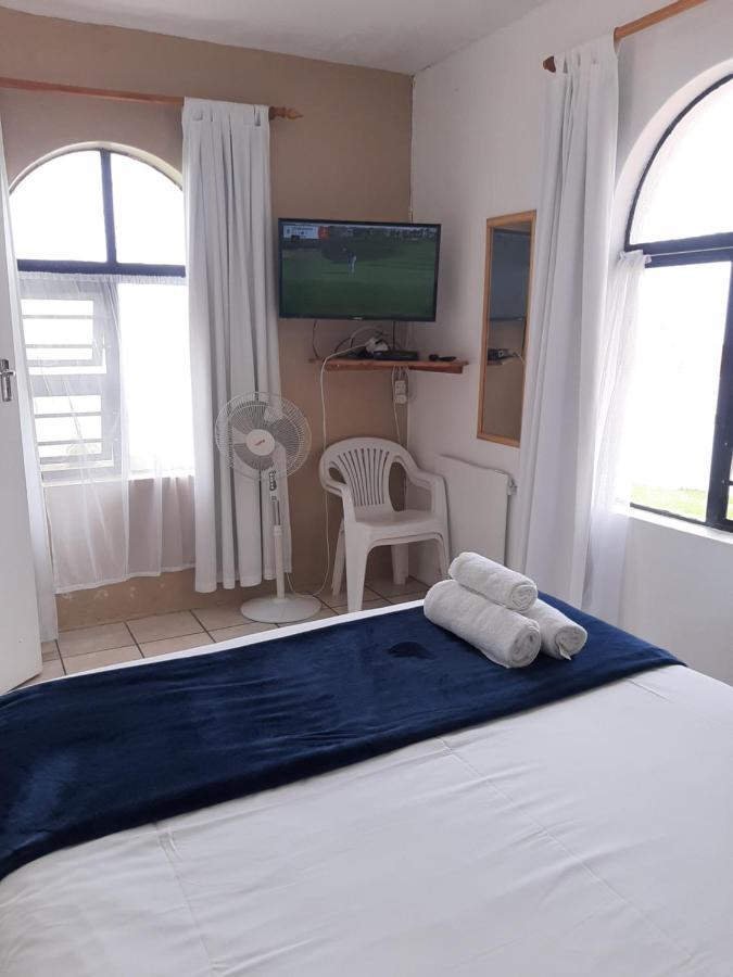 Oom Piet Accommodation Gansbaai Extérieur photo
